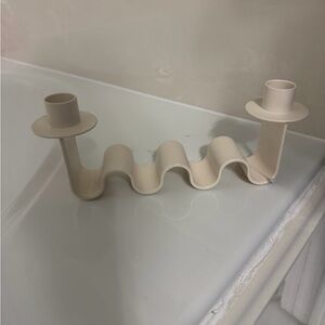 Modern Wavy Dual Candleholder – Minimalist Cream Décor